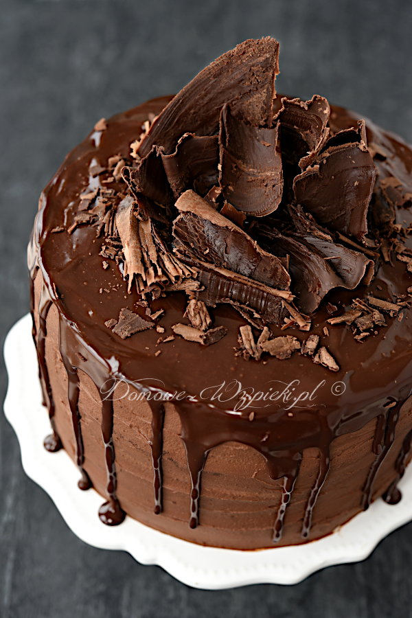 Tort potrójnie czekoladowy