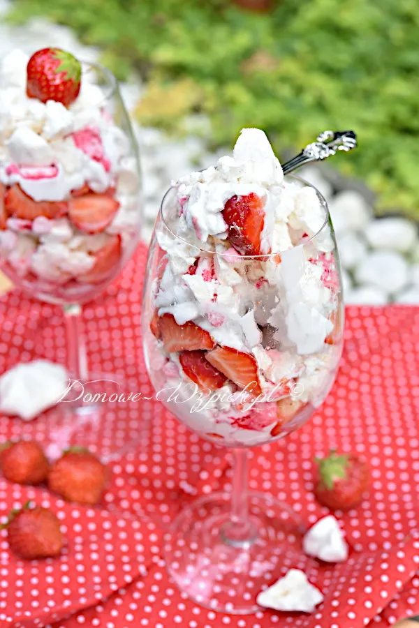 Eton mess w wersji wegańskiej