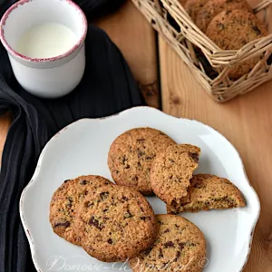 Ciastka migdałowe z kawałkami czekolady (low carb)