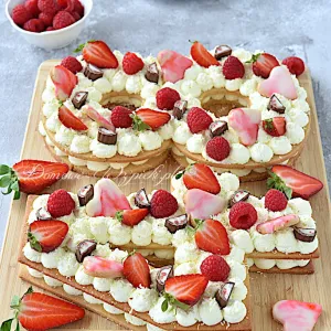 Number Cake z kruchego ciasta