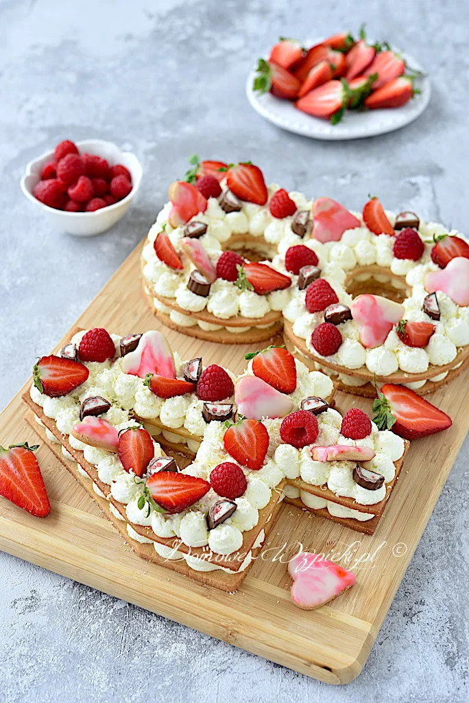 Number Cake z kruchego ciasta Number Cake z kruchego ciasta