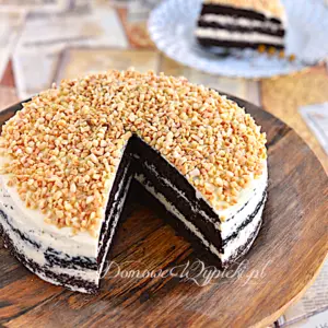 Tort czekoladowy z masą maślaną (low carb, keto)