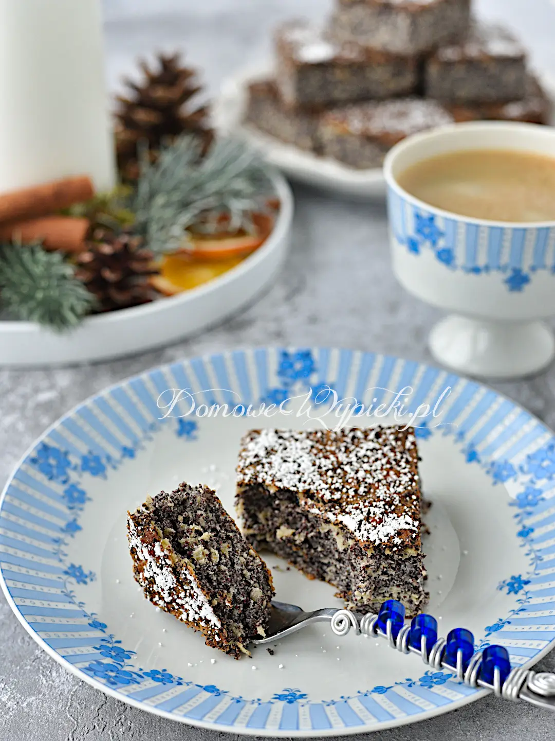 Niskowęglowodanowy makowiec z jabłkami (bez glutenu) Niskowęglowodanowy makowiec z jabłkami (bez glutenu)