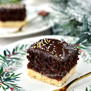 Ciasto korzenne na kruchym spodzie