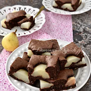 Ciasto czekoladowo- orzechowe z gruszkami