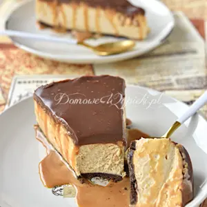Sernik à la Snickers bez pieczenia