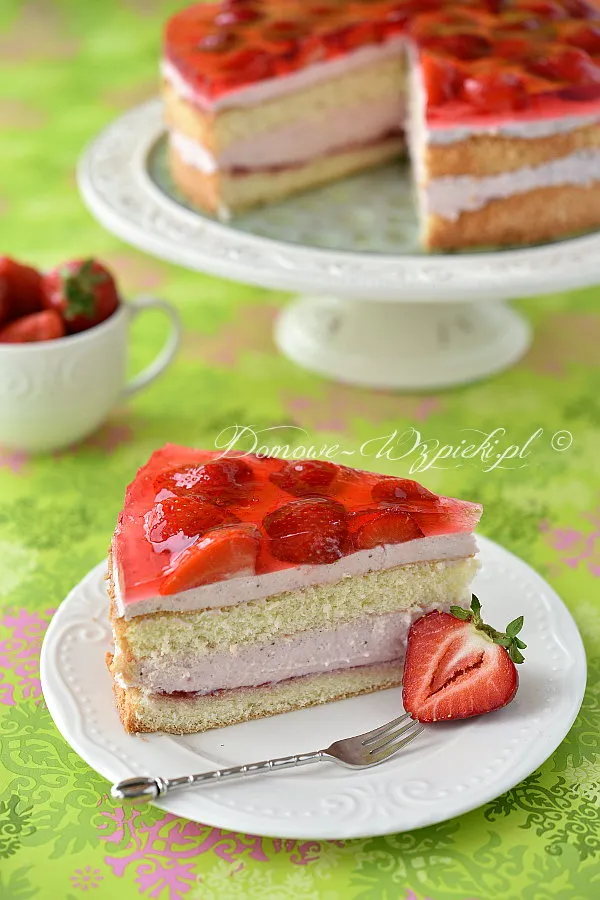 Tort truskawkowy z mascarpone