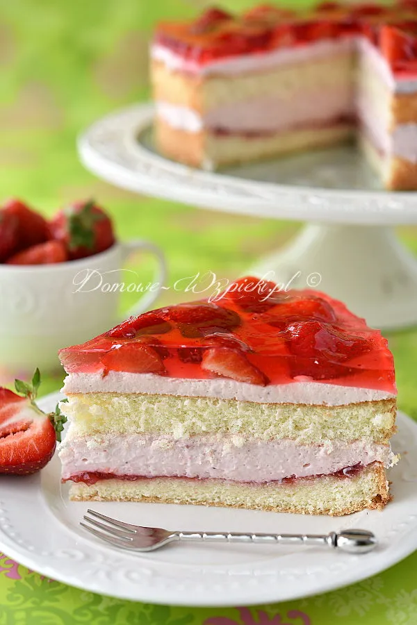 Tort truskawkowy z mascarpone