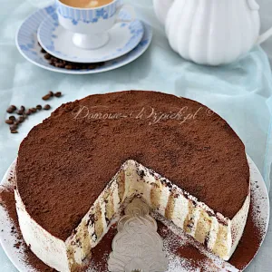 Zawijany tort tiramisu