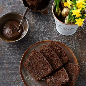 Babka z nutellą i orzechami