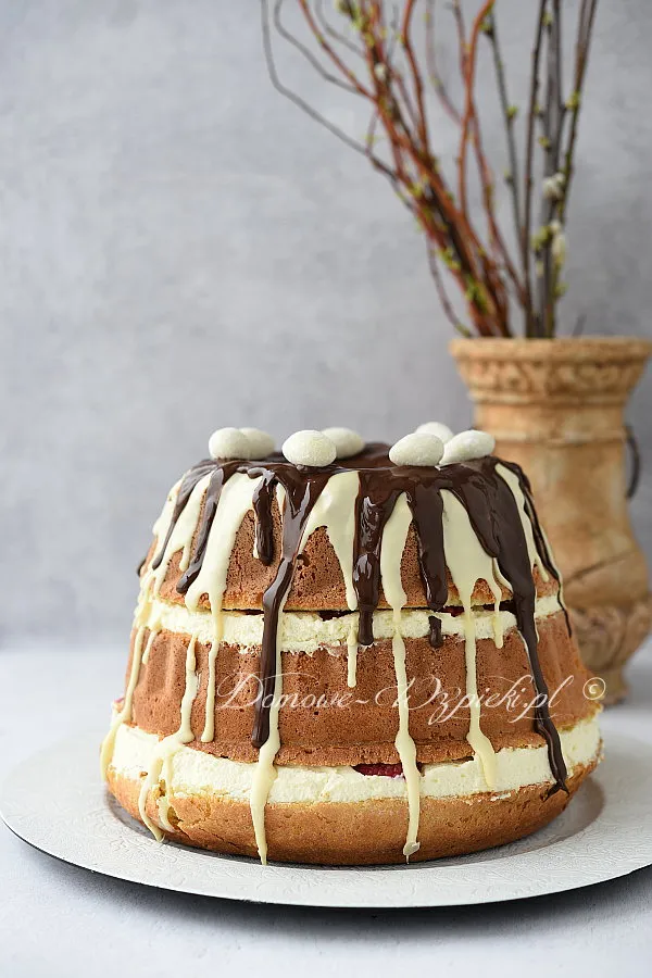 Babka ponczowa z kremem mascarpone