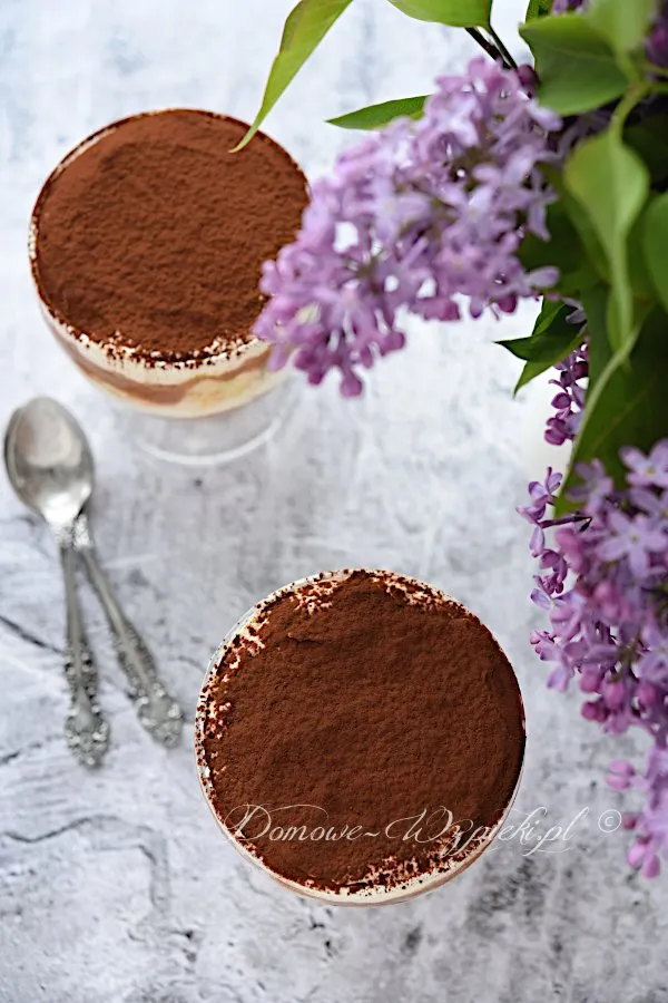 Tiramisu z rabarbarem