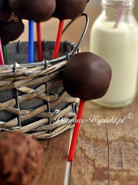 Sernikowe cake pops