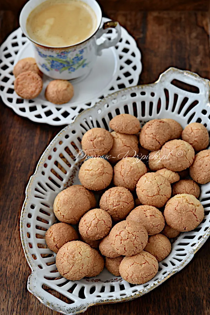 Ciasteczka Amaretti Ciasteczka Amaretti