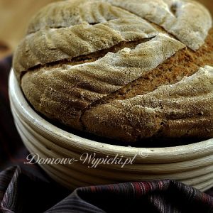 Chleb żytnio- pszenny na zakwasie